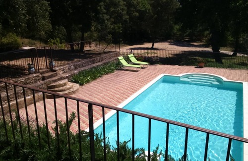 Saint-Nazaire House | Villa, fenced private pool, heart of hills, Provence, large covered barbecue