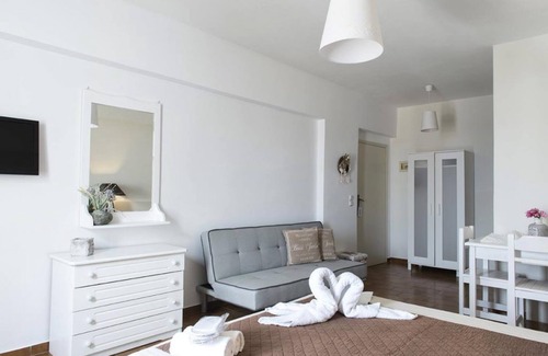 Mpatsi Hotel | Villa Fiamegou