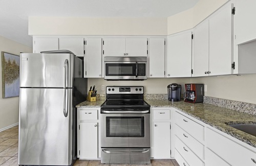 Siesta Key Village House | Villa Fiesta | Pet Friendly Home In Siesta Village, Heated Pool and Hot Tub, Walk to the Beach!