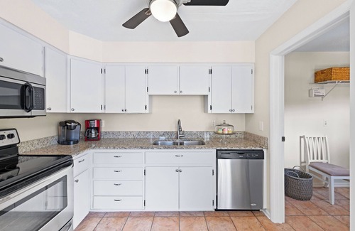 Siesta Key Village House | Villa Fiesta | Pet Friendly Home In Siesta Village, Heated Pool and Hot Tub, Walk to the Beach!