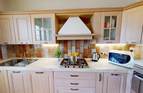 Raffa Villa | Villa Fiorita a Puegnago By Bookinggardalake