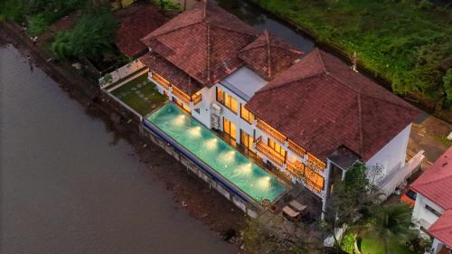 Pilerne Industrial Estates Villa | Villa Fleuve 6-BHK Riverfront Hideaway With Infinity Pool & Bathtub