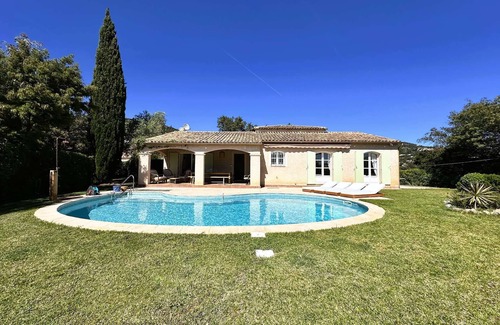 La Londe-les-Maures House | Villa for 10 people with private pool in the Domaine de Valcros in La Londe-les-Maures