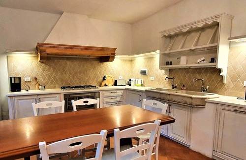 Bucine Villa | Villa for large group, Wi-Fi, pool, cooking classes, weddings