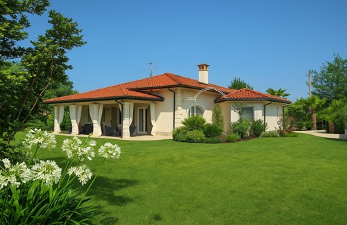 Forte dei Marmi Villa | Villa Forte dei Marmi Pool & Garden