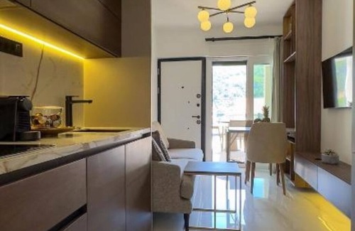 Brna Villa | Villa Fortuna ap2 : One-Bedroom Apartment