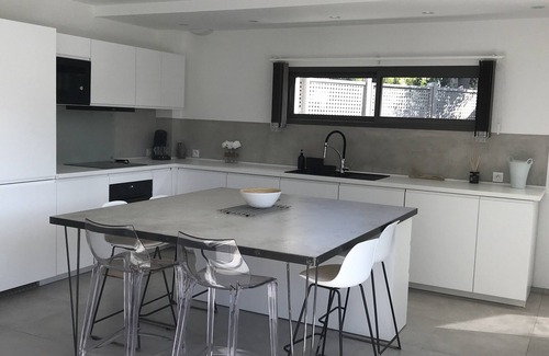 Saint-Bauzille-de-Putois Villa | Villa Contemporaine Avec Piscine Proche Rivière