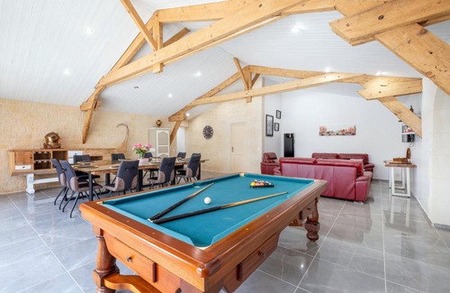 Saint Nazaire sur Charente House | Villa Boyard - Pour 10 avec piscine privée et jacuzzi