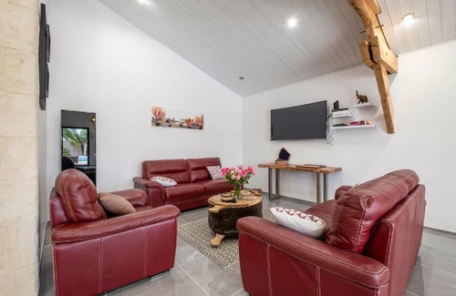 Saint Nazaire sur Charente House | Villa Boyard - Pour 10 avec piscine privée et jacuzzi