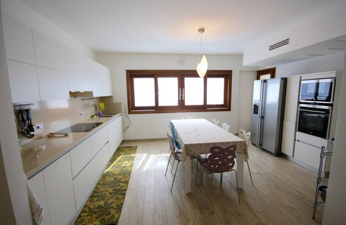 San Teodoro City Centre Villa | Villa Franca by Wonderful Italy