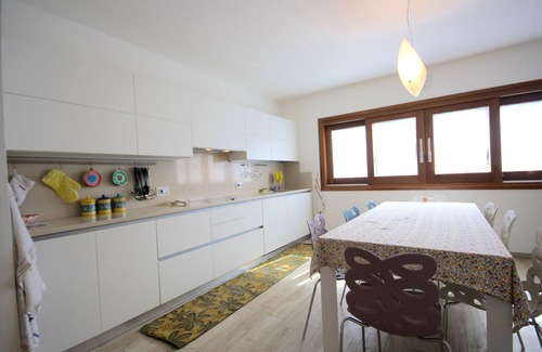 San Teodoro City Centre Villa | Villa Franca by Wonderful Italy