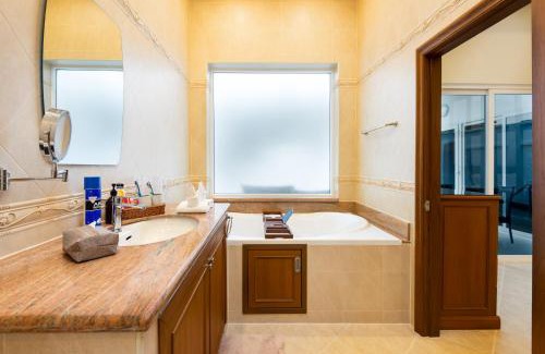 Jomtien Villa | Villa Franken Luxury Pool Villa
