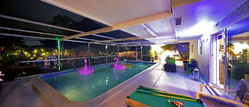 Fort Lauderdale House | Villa Ft Lauderdale XL Pool, playground, BBQ, beach, Family Paradise