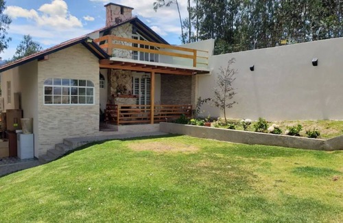 Cuenca House | Villa full of life and color, with indoor fireplace