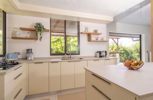 Otumai Villa | Villa fully equipped, for 8, swimming pool, 4 air-conditioned bedrooms