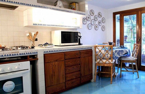 Positano Villa | Villa Galene: An elegant and welcoming two-story villa located in the center of Positano, with Free WI-FI.