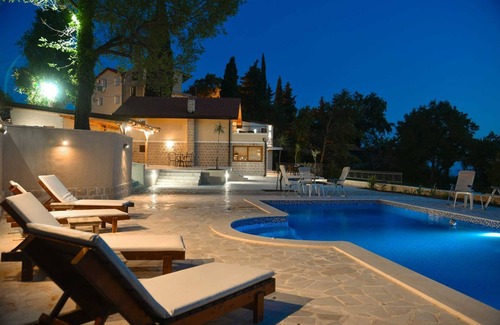 Becici Villa | Villa Gardenia 1 with Shared Pool and Basketball Court