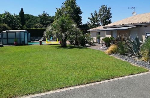 La Celle-sous-Gouzon Villa | Villa Garonne- Piscine Confort proche Toulouse