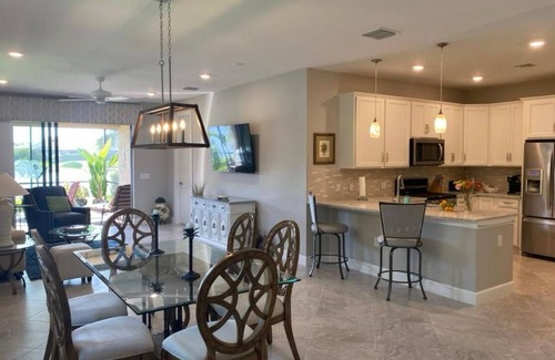 Naples Villa | Villa Gated community between Naples and Marco Island beaches near golf courses