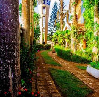 Abomey-Calavi Villa | Villa Gaudi (Gaoudi)