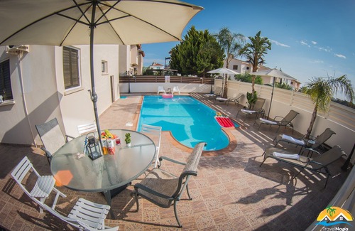 Ayia Thekla Villa | Villa George