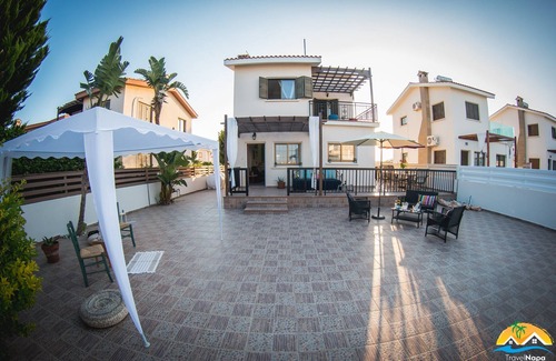 Ayia Thekla Villa | Villa George