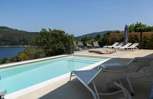 Cabril Villa | Villa Gerês Emblematico - Piscina & Jacuzzi