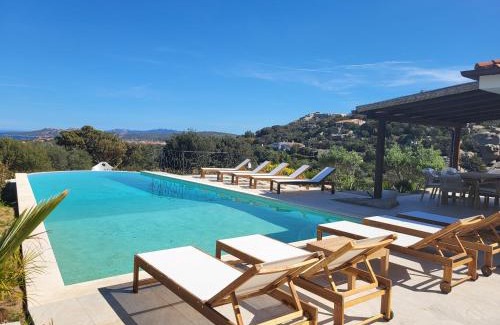 Punta Sardegna Villa | Villa Gerani Luxus mit Meerblick