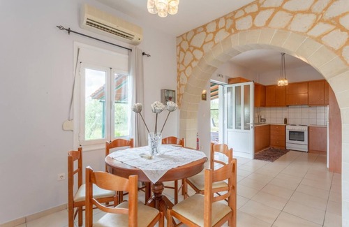 Katochori Villa | Villa Giannis - Three Bedroom Villa, Sleeps 6