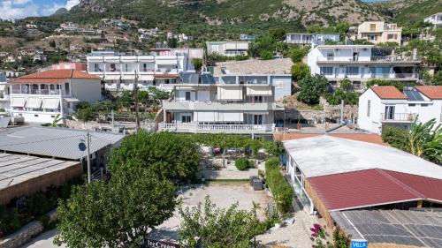 Qeparo House | Villa Gjika