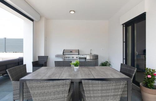 Vrh Villa | Villa Gloriette