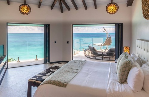 Fryes Beach Resort | Villa Goldy - Two Bedroom Resort, Sleeps 4