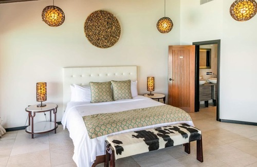 Fryes Beach Resort | Villa Goldy - Two Bedroom Resort, Sleeps 4