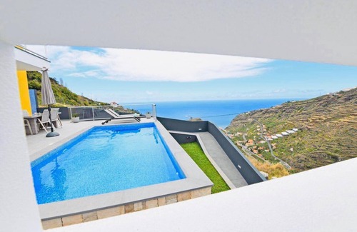 Tabua Villa | Villa Golden Charm in Madeira