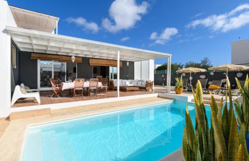 Costa Teguise Villa | Villa Golf Lanzarote