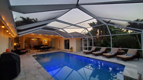 Central Naples Villa | VIlla Gordian Naples Florida
