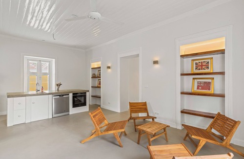 Koralengebied Villa | Villa Grandi - Exclusive 3-Villa Resort with Pool, Ideal for Group Stays