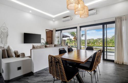 Batuan Villa | Villa Grateful by Alfred in Bali
