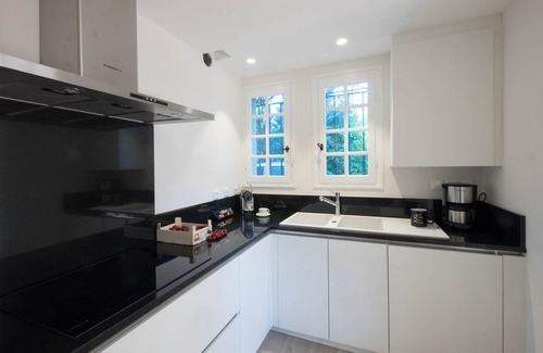 Ceret House | Villa groundfloor & spacious terrace pool large garden