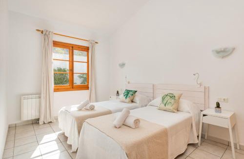 Cap d'Artrutx Villa | Villa Gum