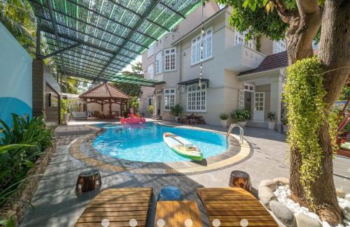 Thang Tam Villa | Villa Hồ Bơi Bida Karaoke Sân BBQ ngoài trời Đẹp