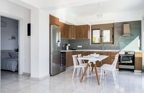 Kiotari Villa | Villa Halie - Three Bedroom Villa, Sleeps 6