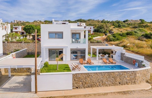 Kiotari Villa | Villa Halie - Three Bedroom Villa, Sleeps 6