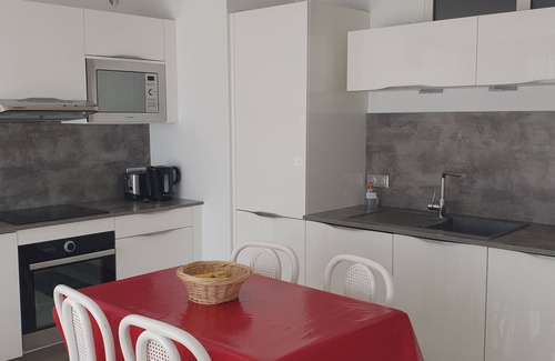 Vallauris Apartment | Villa HARMONY: 2 room ground floor - 40 m2 - Sea view