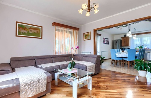 Pican House | Villa Helena by Interhome