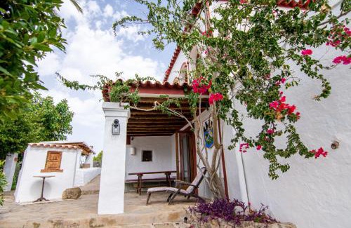 Sant Miquel de Balasant Villa | Villa Historica