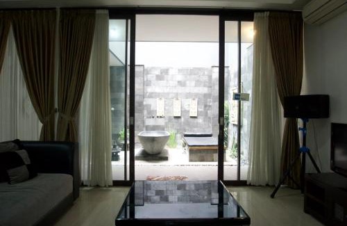 Mlati Villa | Villa Hyarta E1 by Anvia Jogja