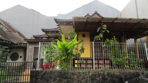 Cipanas Villa | VILLA HZ