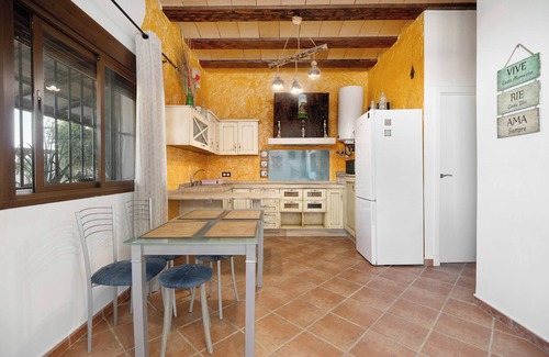Chiclana de la Frontera House | Villa 'Indie' with Private Pool, Wi-Fi and Air Conditioning