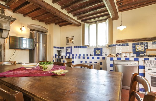 Montalla House | Villa il Giuggiolo, ancient country house with pool at Azienda Fontelunga